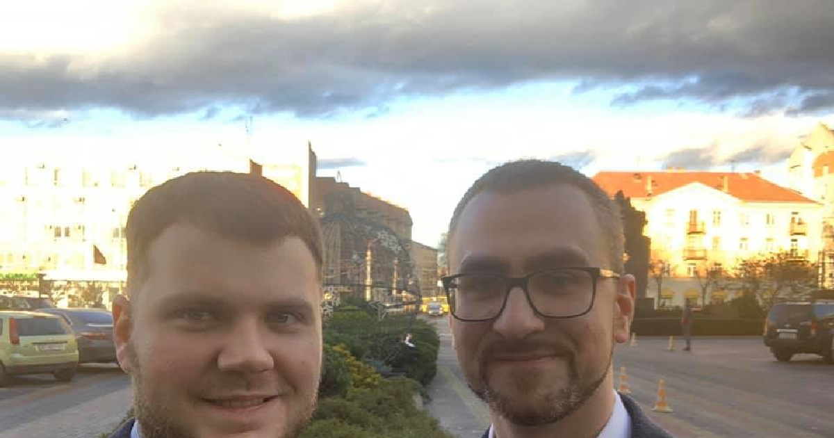 <p>Дмитрий Романюк, который в 2004 году, будучи студентом, бросил яйцо в президе